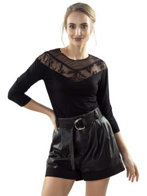 На картинке изображено - Утончённая женская чёрная блуза из вискозы с прозрачным кружевным декольте Eldar Cameron | фото 1