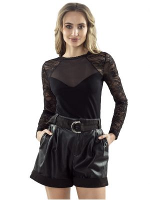 На картинке изображено - Чёрная женская блуза из вискозы с прозрачным декольте, длинными кружевными рукавами и кружевной спинкой Eldar Enrica | фото 1