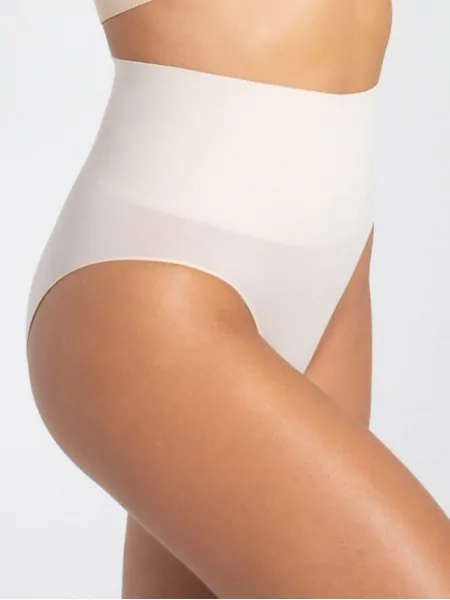 Жіночі гладкі коригувальні безшовні трусики максі Gatta Correct Sensual Skin