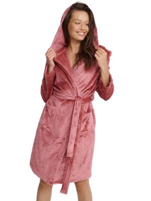 На картинке изображено - Женский короткий халат из мягкого плюша с рельефным рисунком, с карманами и капюшоном Henderson Glossy 41066 | фото 1