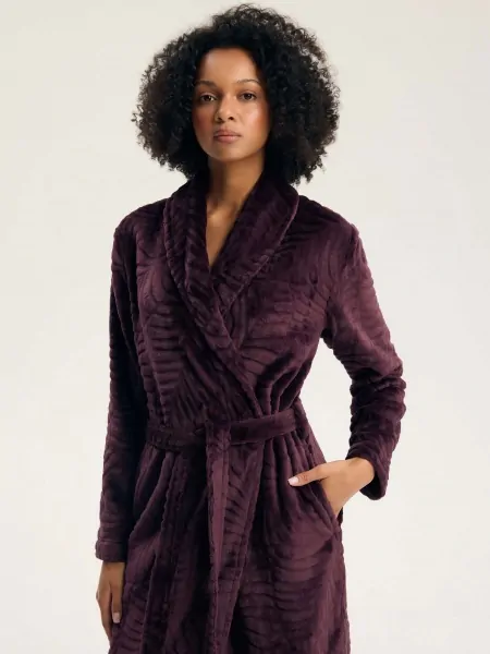Жіночий довгий халат Henderson ladies 45414 Gata, комір, кишені, рельєфний візерунок