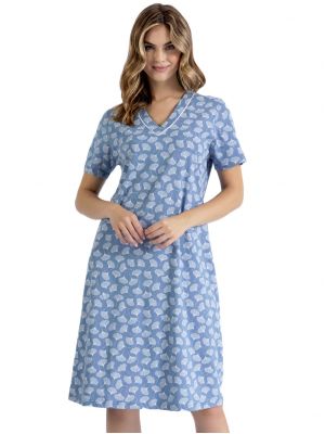 На картинці зображено - Жіноча нічна сорочка з м'якої бавовни / синя домашня сукня довжиною до середини коліна з ніжним принтом Leveza Adi 1452 | фото 1