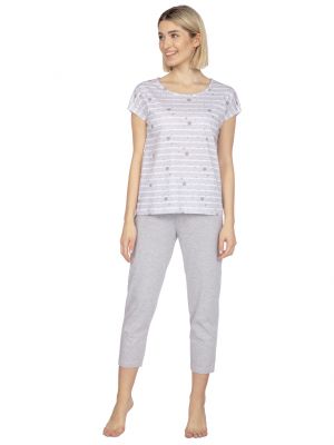 Уютная во сне пижама для женщин / домашний хлопковый комплект: футболка с принтом звёзды на полосатом фоне и удобные капри Regina 656