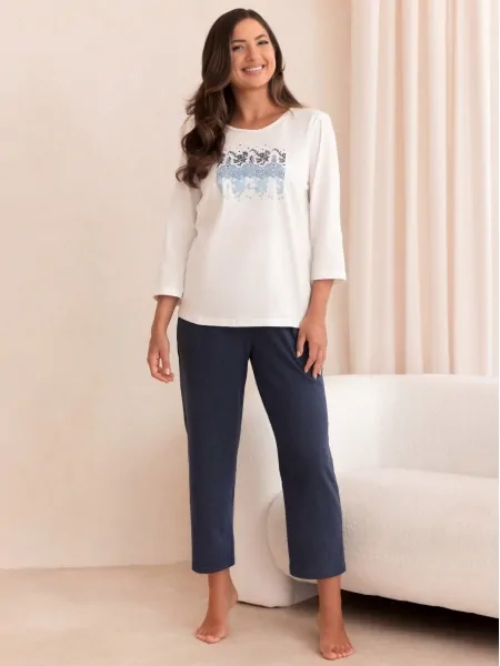 Regina 4024 Women's Two-Tone Pajama Set, 7/8 Length - Delicate Chest Print Regina 4024 Women's Two-Tone Pajama Set, 7/8 Length - Delicate Chest Print