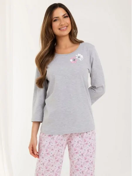 Women's cotton pajamas with a plain T-shirt and cropped wide trousers with a delicate floral pattern Regina 711 Big J/25, size 2XL-4XL