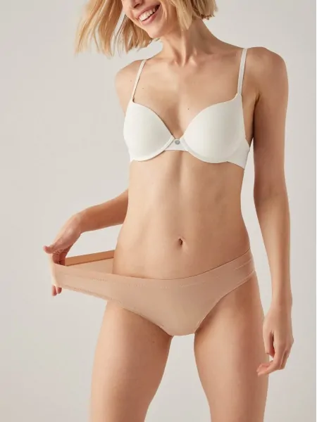 Ultra-Comfortable Figure-Adapting Bikini Panty Ysabel Mora 19695