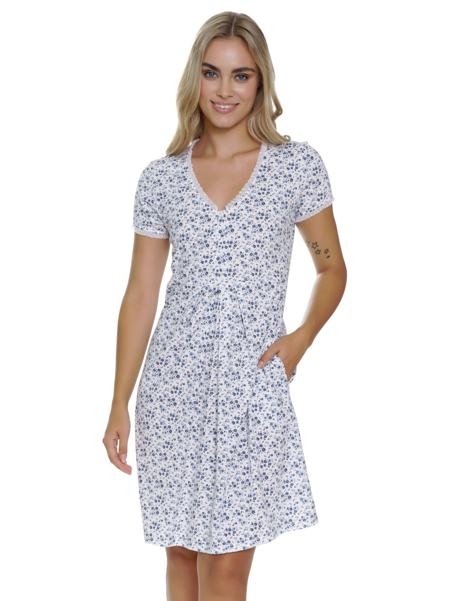 Элегантная женская ночная рубашка с карманами / домашнее платье длиной до середины колена с цветочным узором, застёжкой на кнопки и нежным кружевным декором Doctor Nap TCB 5335 #3