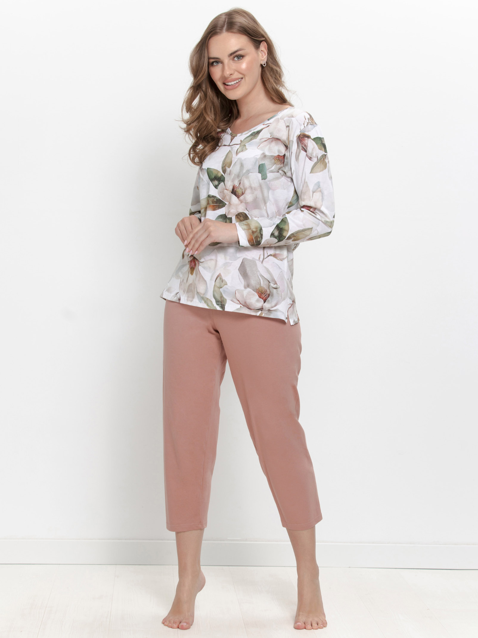 Пижама женская Taro 3615 Denisa M-XL - кофта с крупными магнолиями и капри цвета тёмной пудры #2 Пижама женская Taro 3615 Denisa M-XL - кофта с крупными магнолиями и капри цвета тёмной пудры #2